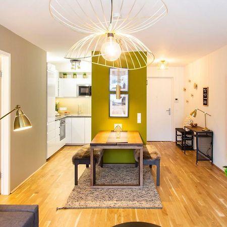 Cozy & Cool Apartment * 5 Min To City Center Wina Bagian luar foto