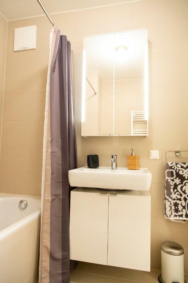 Cozy & Cool Apartment * 5 Min To City Center Wina Bagian luar foto