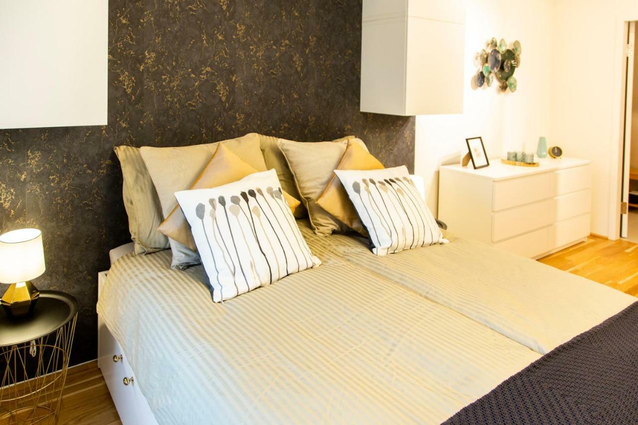 Cozy & Cool Apartment * 5 Min To City Center Wina Bagian luar foto