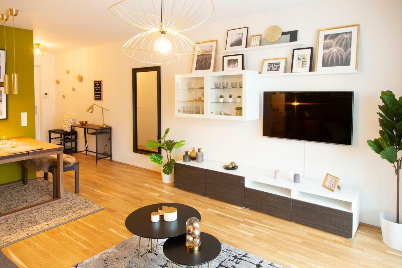 Cozy & Cool Apartment * 5 Min To City Center Wina Bagian luar foto